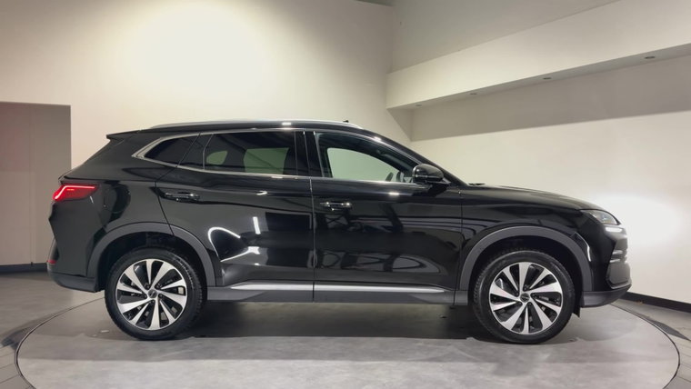 Vehicle Image 35