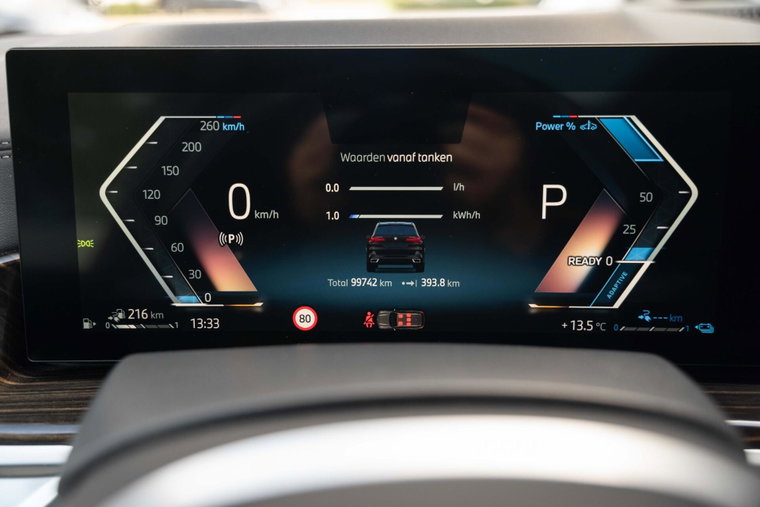 Vehicle Image 37