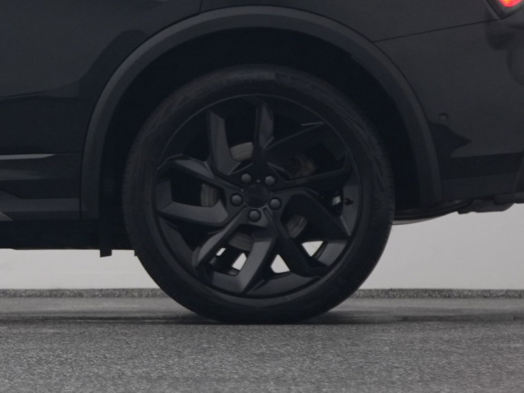 Vehicle Image 40