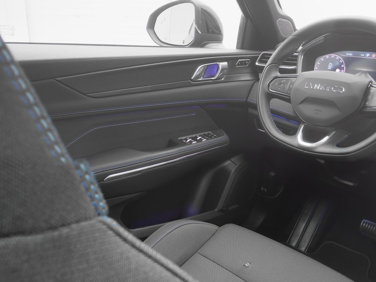Vehicle Image 11