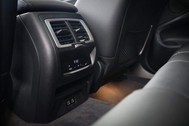 Vehicle Image 36