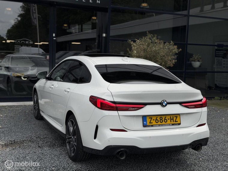 Vehicle Image 19