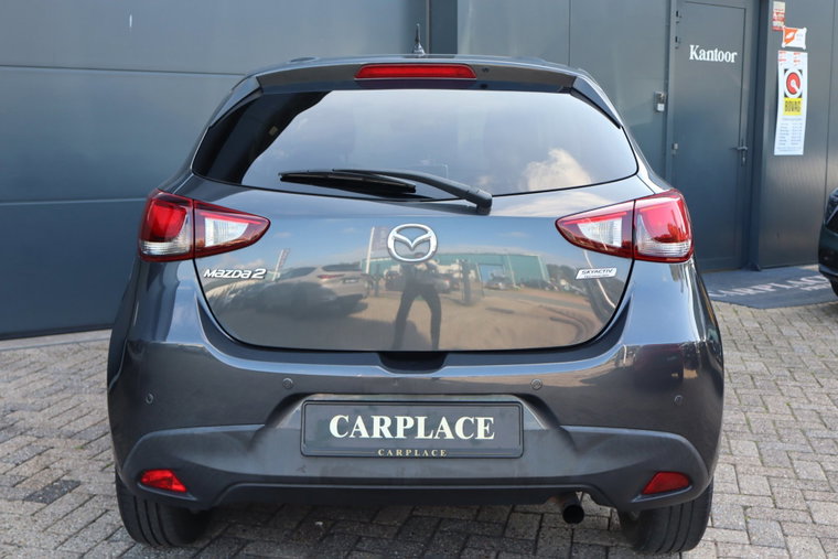 Vehicle Image 8