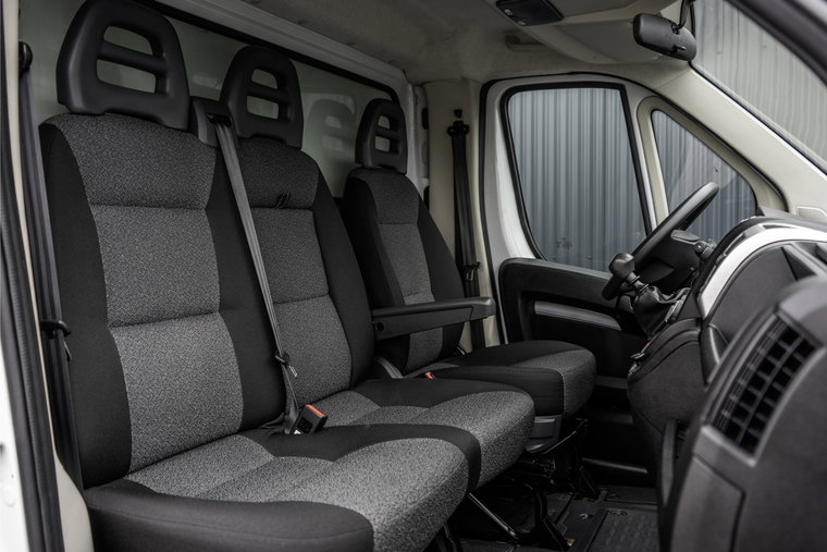 Vehicle Image 12