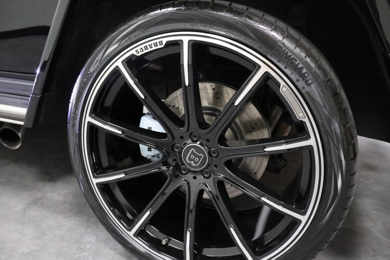Vehicle Image 9