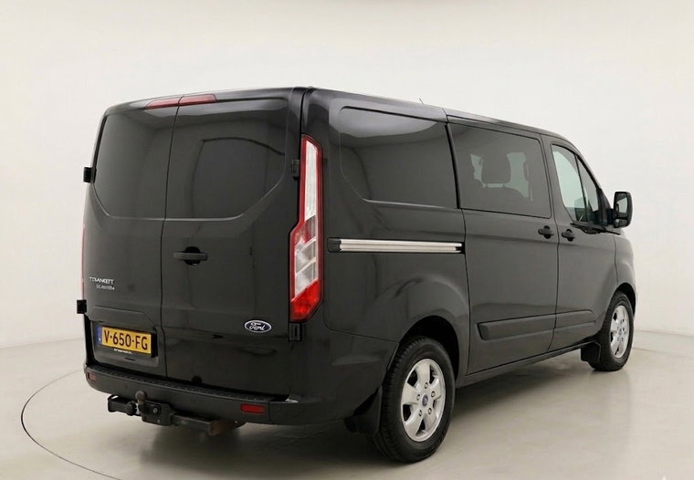 Vehicle Image 21