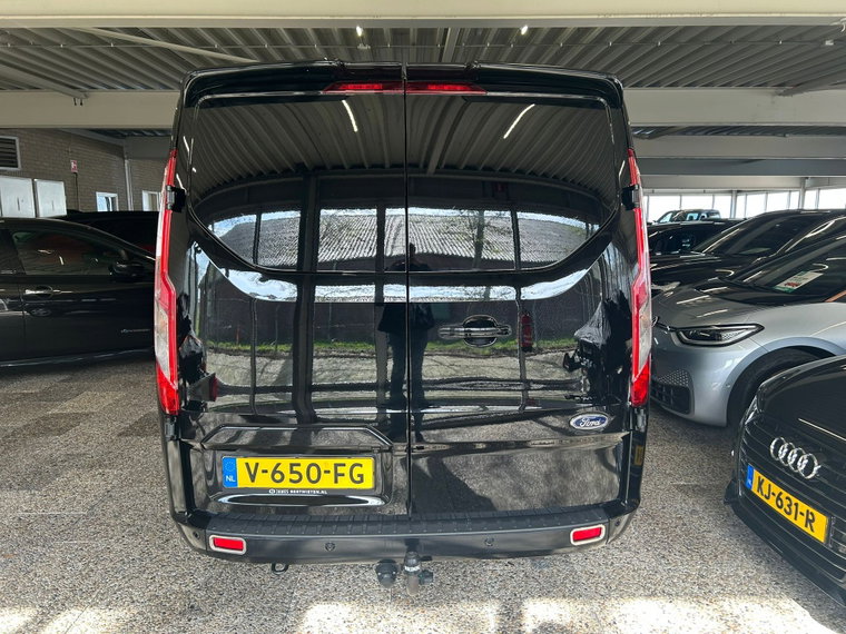 Vehicle Image 23
