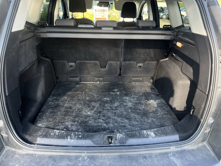 Vehicle Image 26