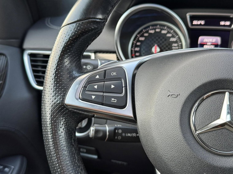 Vehicle Image 26