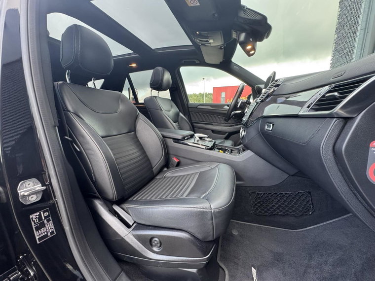 Vehicle Image 45