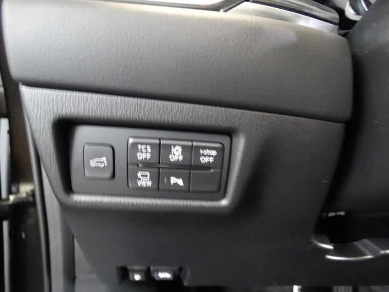 Vehicle Image 24