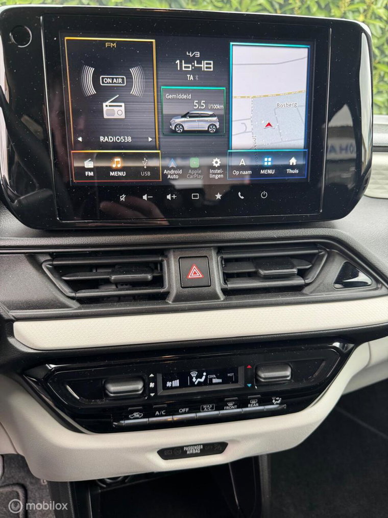 Vehicle Image 19