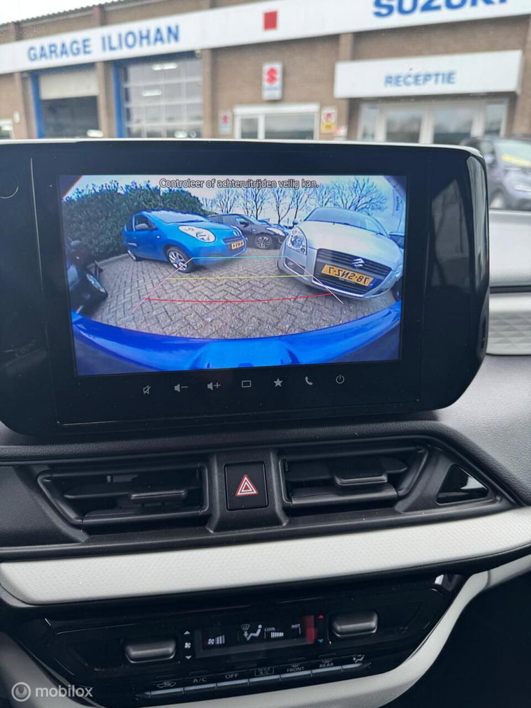 Vehicle Image 21