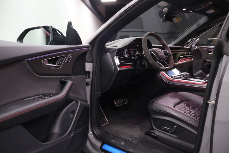 Vehicle Image 18