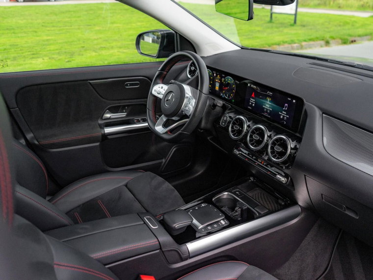 Vehicle Image 31