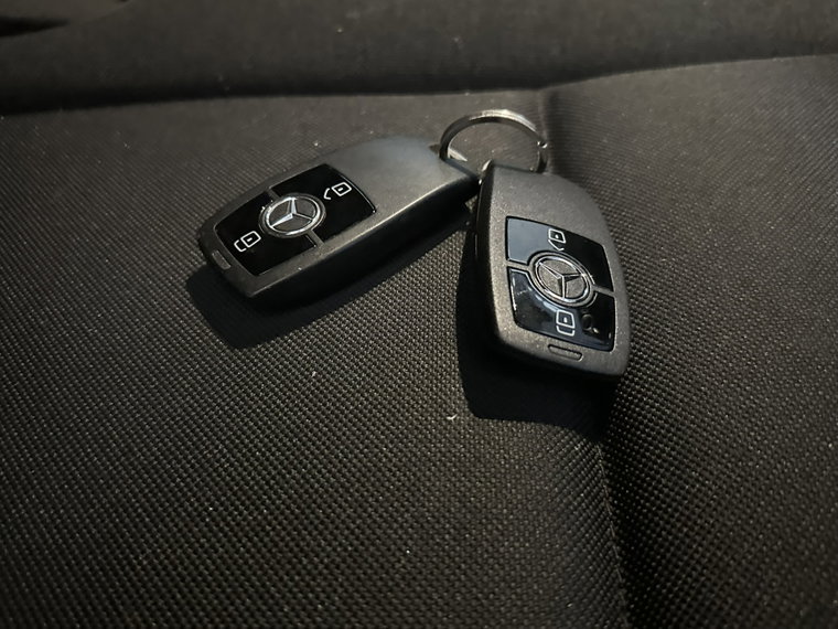 Vehicle Image 24