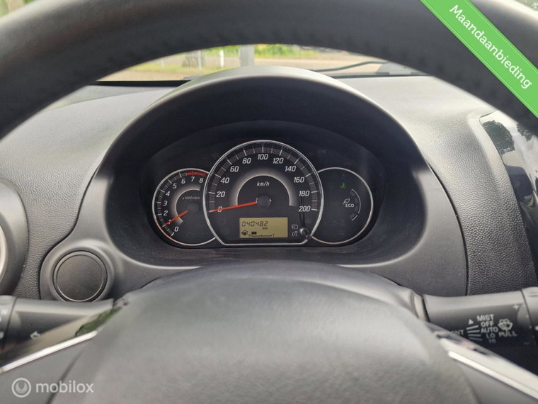 Vehicle Image 19