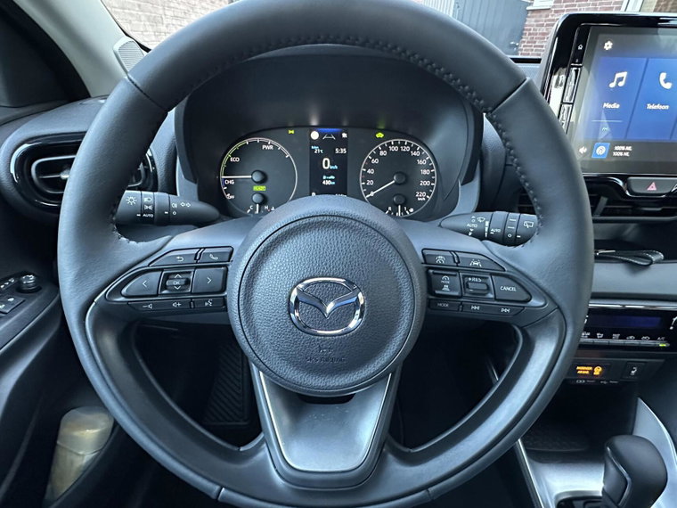 Vehicle Image 12