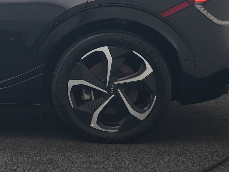 Vehicle Image 45