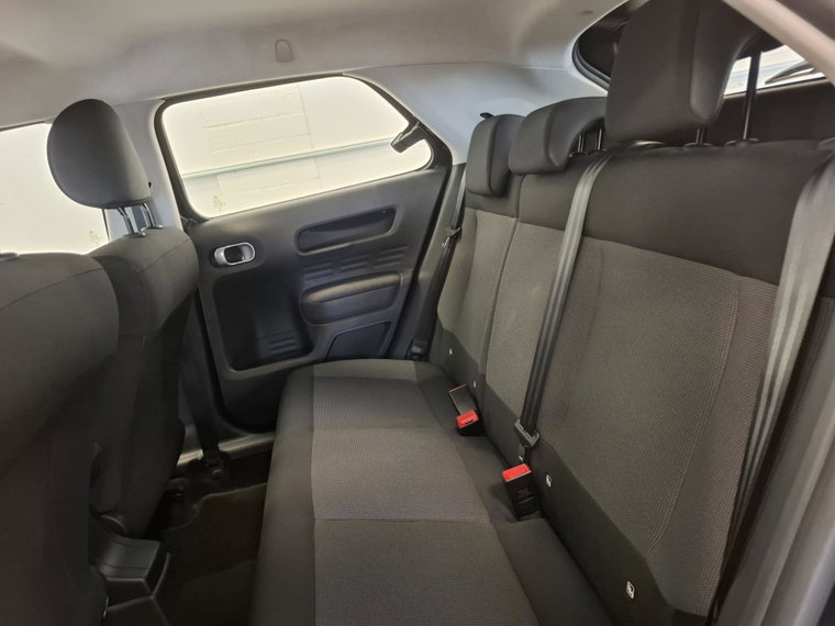 Vehicle Image 12