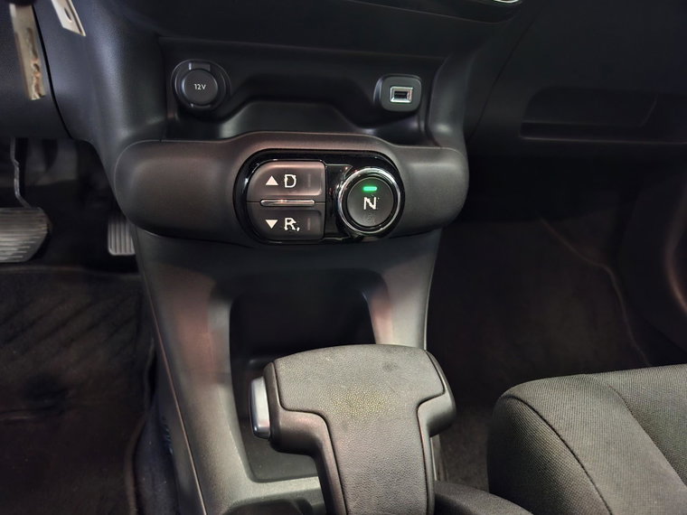 Vehicle Image 17