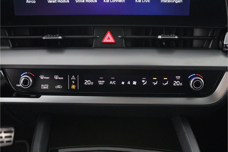 Vehicle Image 28