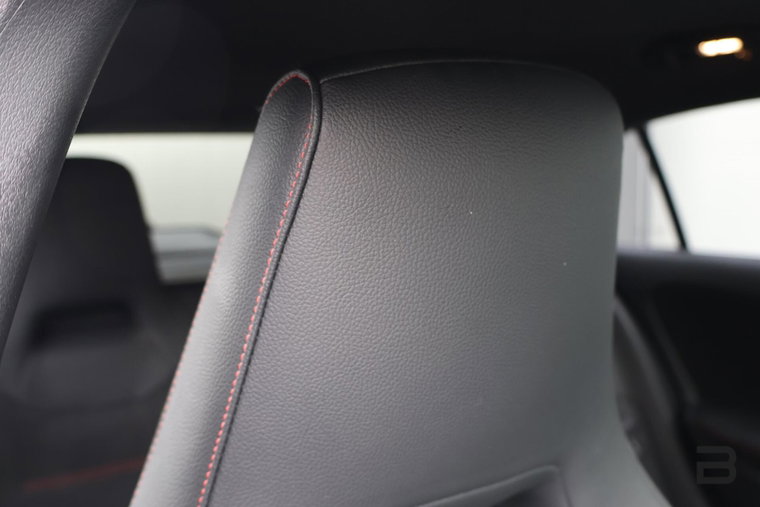 Vehicle Image 36