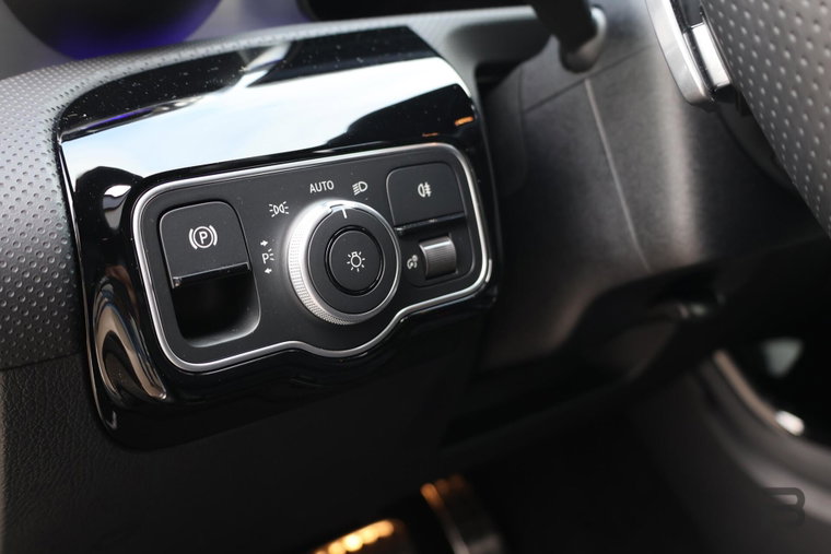 Vehicle Image 50