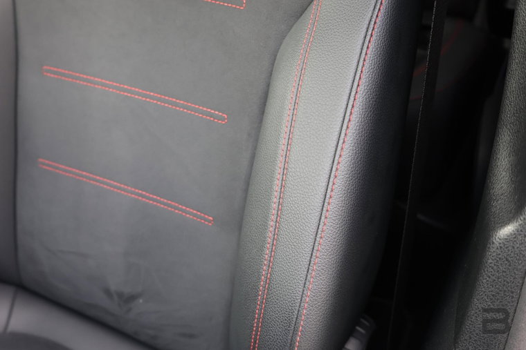 Vehicle Image 52