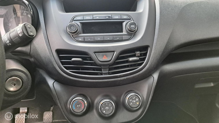 Vehicle Image 24