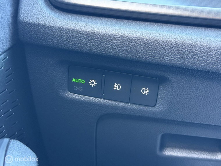 Vehicle Image 27