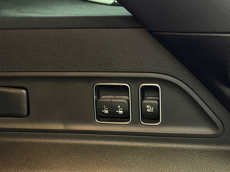 Vehicle Image 52