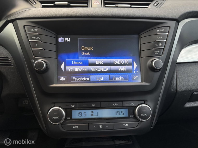 Vehicle Image 35