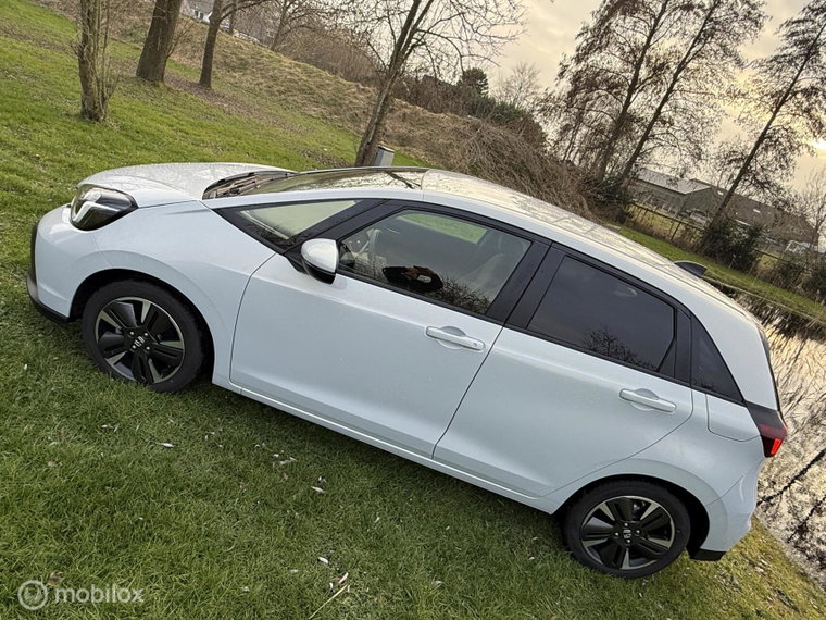 Vehicle Image 45