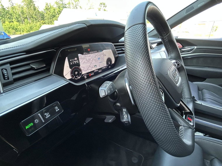 Vehicle Image 27