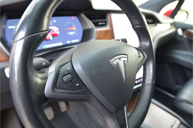 Vehicle Image 17