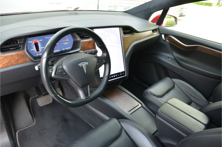 Vehicle Image 11