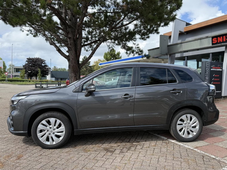 Vehicle Image 12