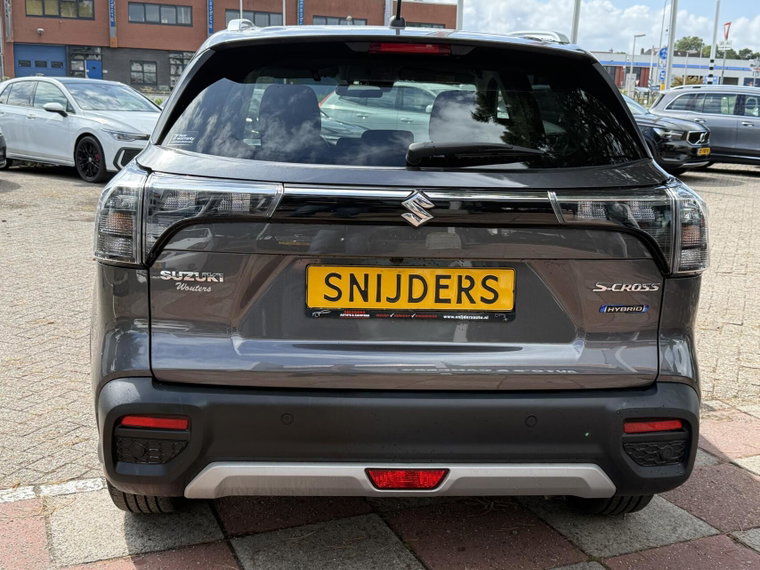 Vehicle Image 14