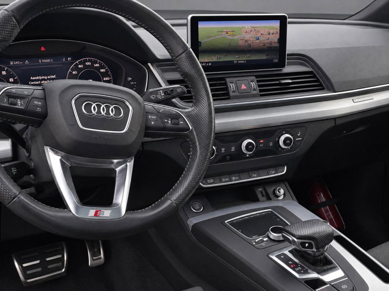 Vehicle Image 15