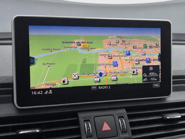 Vehicle Image 16
