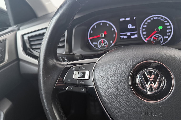 Vehicle Image 17