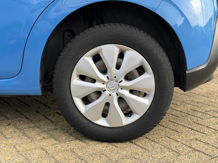 Vehicle Image 18