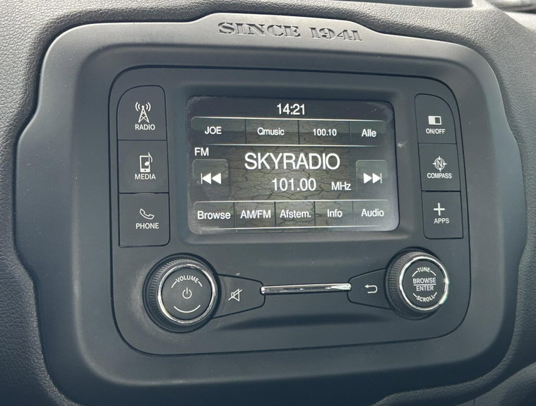 Vehicle Image 13