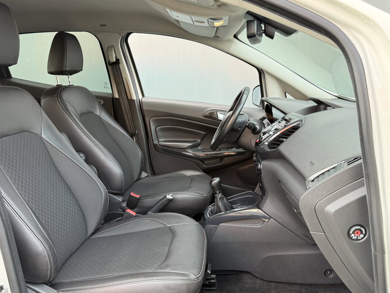 Vehicle Image 33