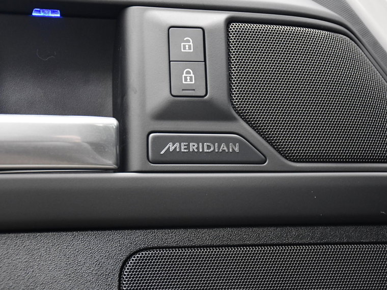 Vehicle Image 34