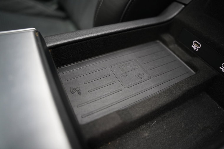 Vehicle Image 22