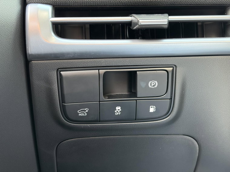 Vehicle Image 26