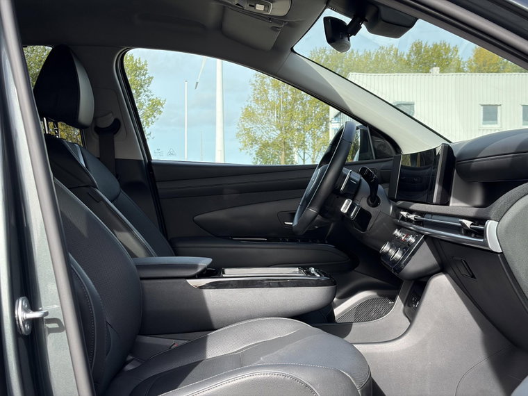 Vehicle Image 37