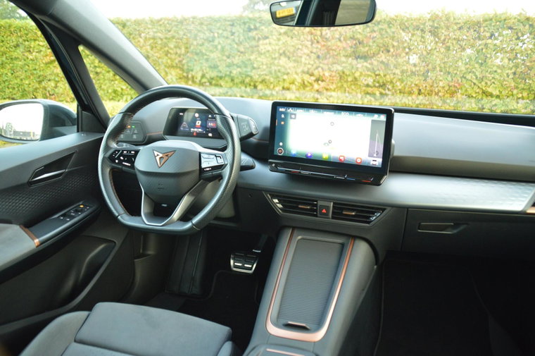 Vehicle Image 24